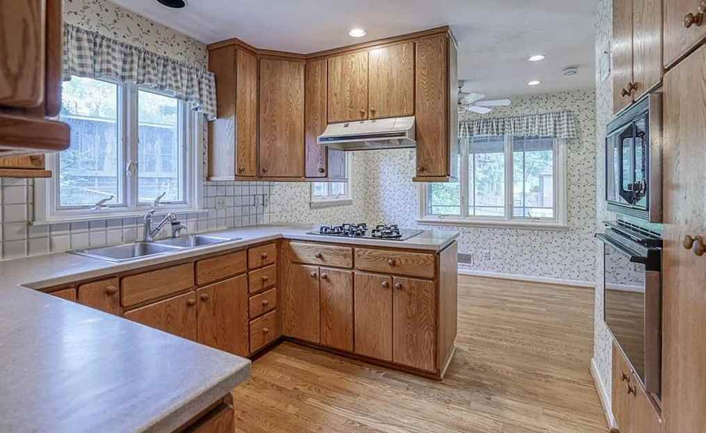 4407 E 108th St #NA - Photo 3 of 4