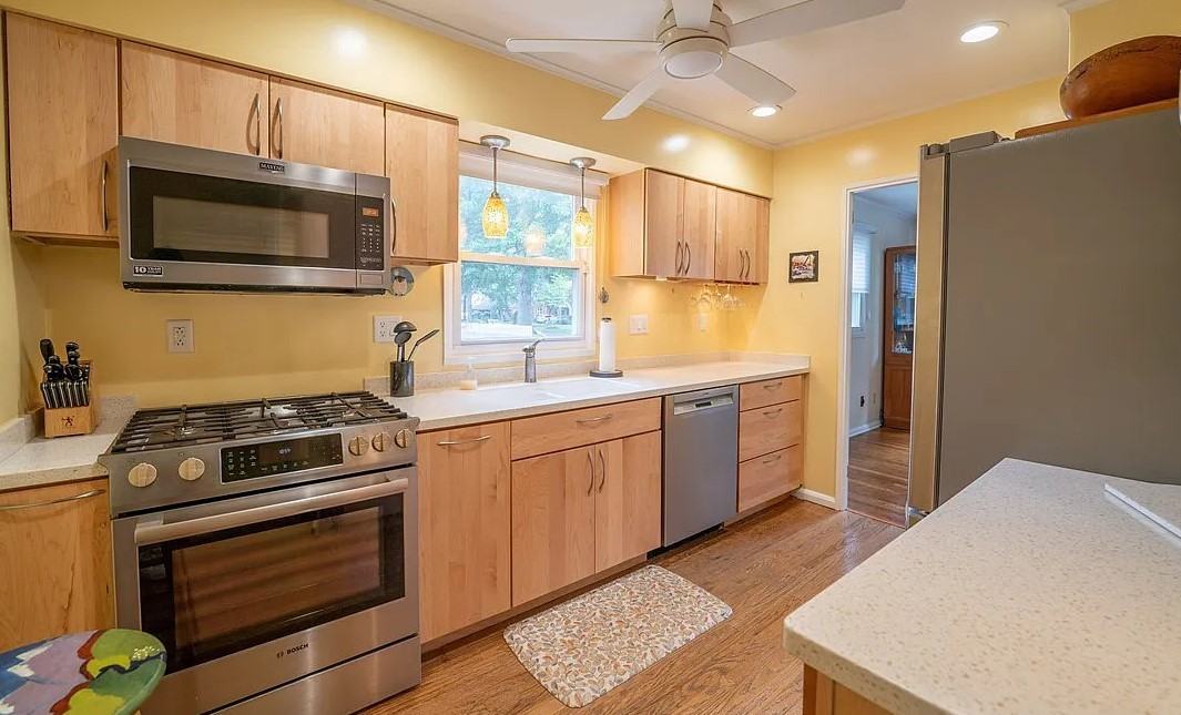 5101 Staunton Ave Se #NA - Photo 2 of 4