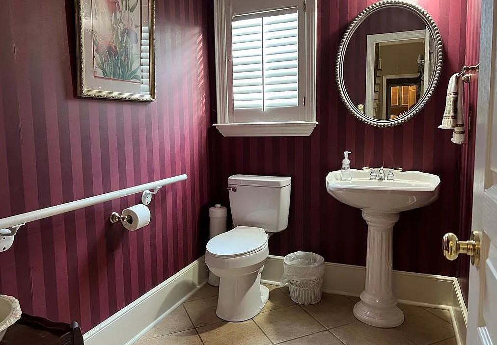 1903 Regalwood Dr #NA - Photo 2 of 4