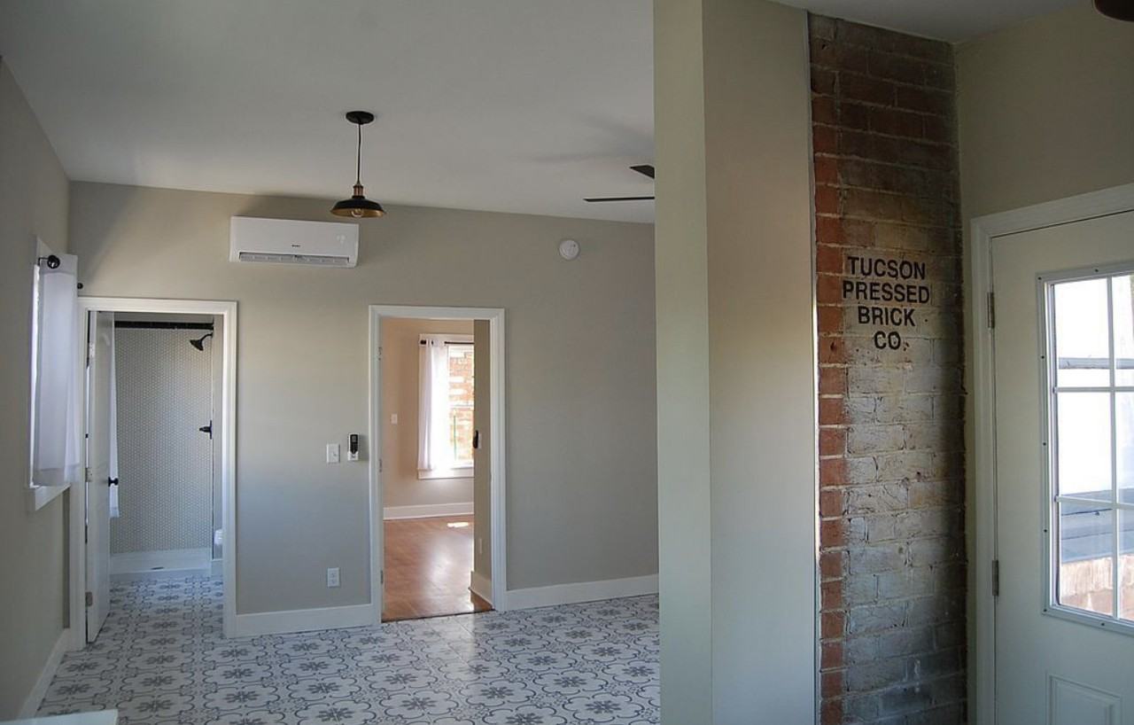 710 N 6Th Ave - Photo 2 of 4