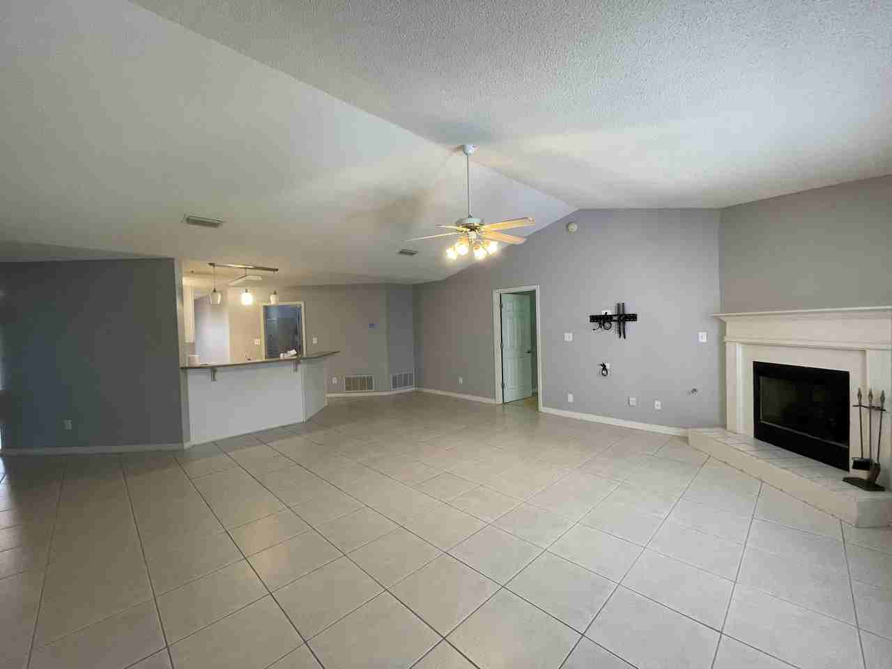 8669 W Anvil Ct - Photo 2 of 14