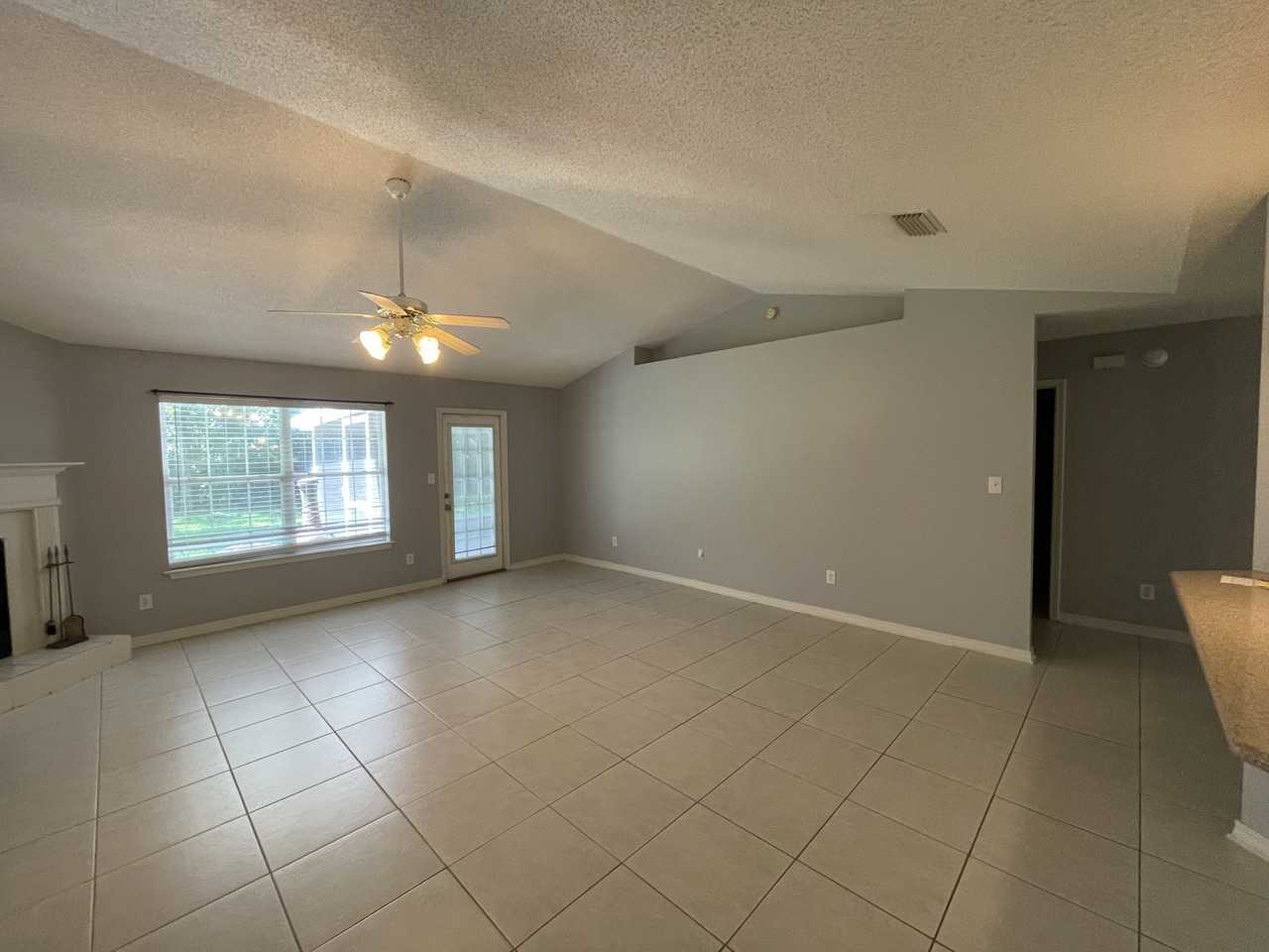 8669 W Anvil Ct - Photo 4 of 13