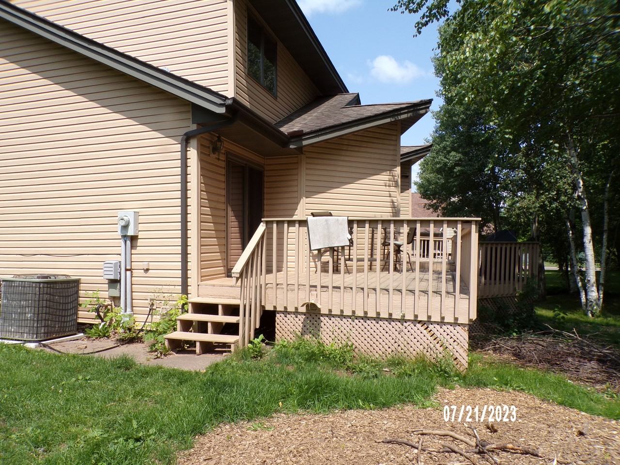 402 Jackson Ave - Photo 2 of 23