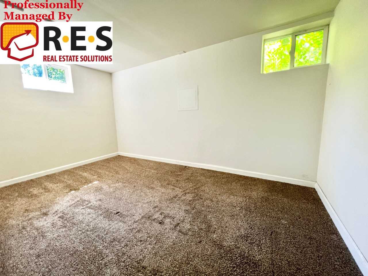 1146 Jackson St - Photo 7 of 11