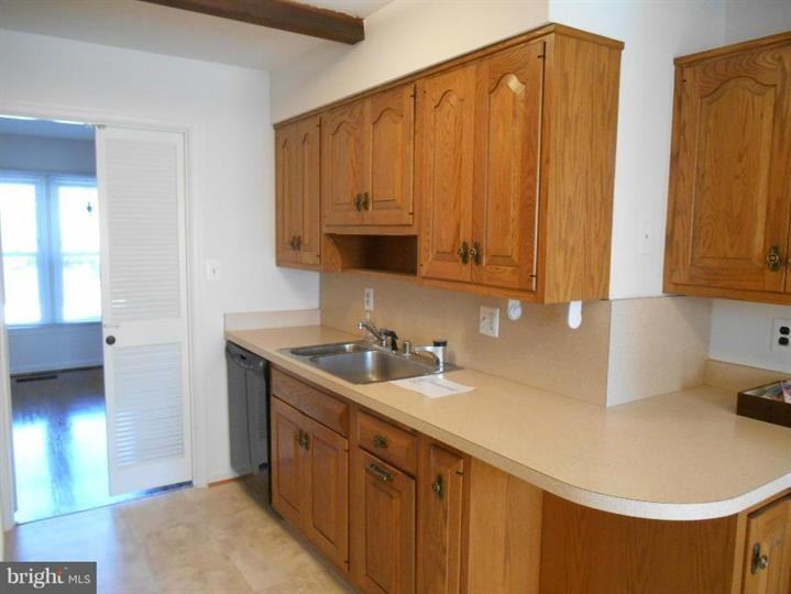 1014 N Vail St - Photo 3 of 16