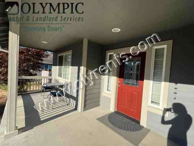 113 Crimson Ct Se - Photo 2 of 20