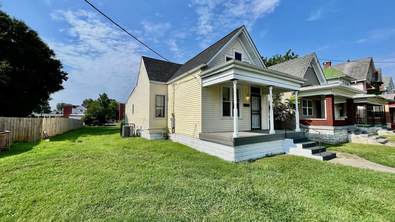 2612 Hale Ave - Photo 2 of 19