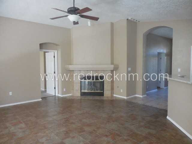 7124 Quail Springs Pl Ne - Photo 2 of 16