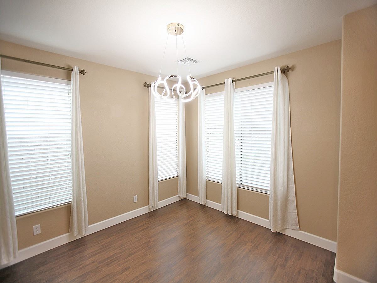 9229 W Yukon Dr - Photo 3 of 25