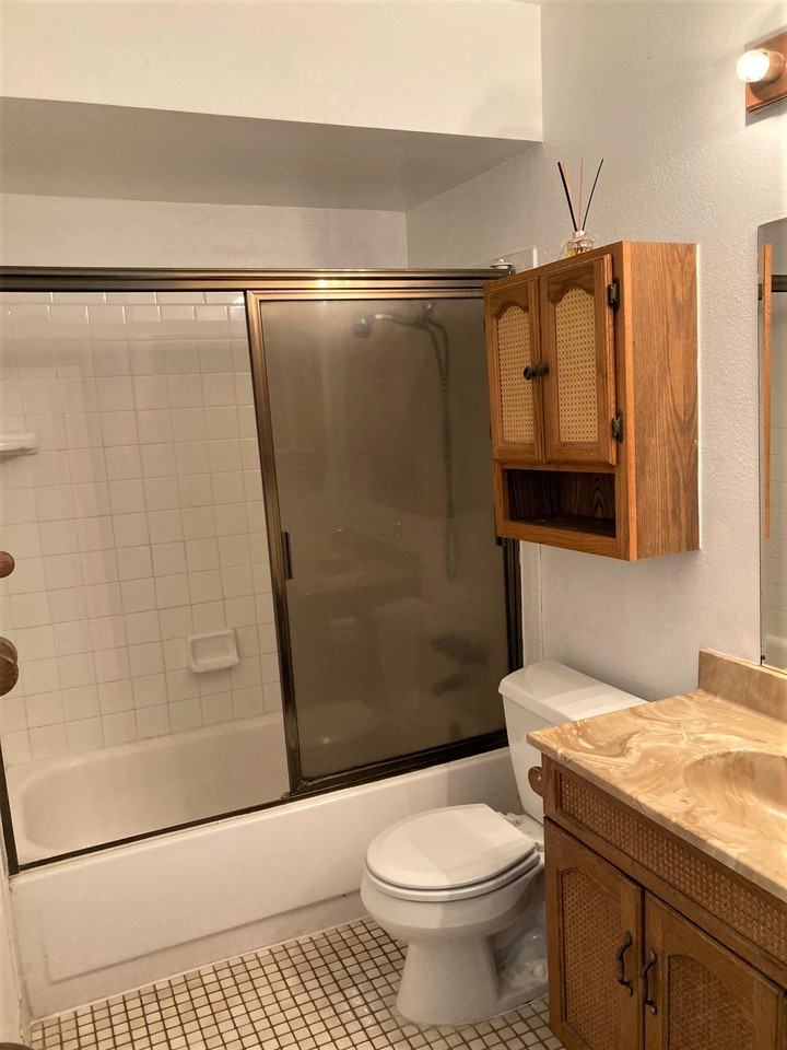 6817 Gordon Ct - Photo 2 of 7