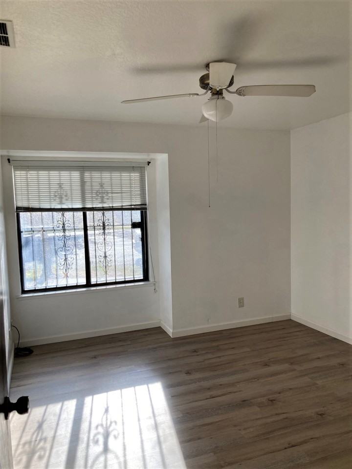 6817 Gordon Ct - Photo 3 of 7