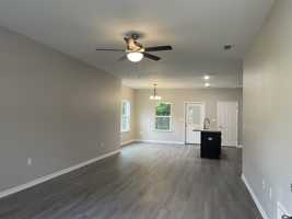 featured image of 709 E Robinson Ave