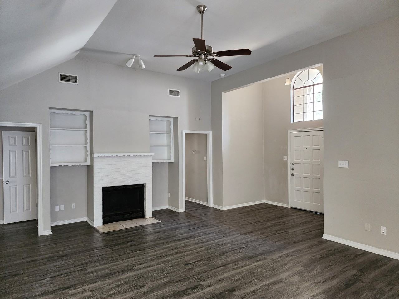 4901 Dax Dr - Photo 2 of 10