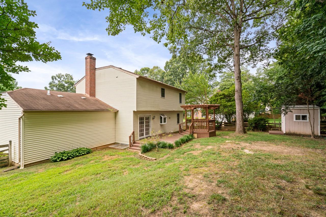3866 Oriole Ct - Photo 2 of 39