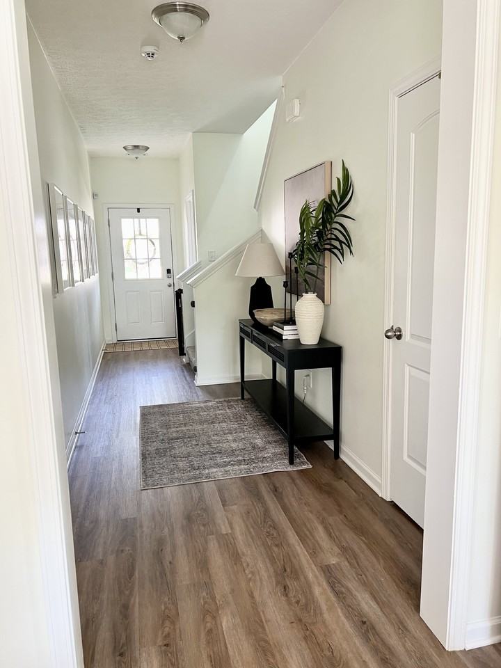 1016 Trevino Pl - Photo 3 of 17