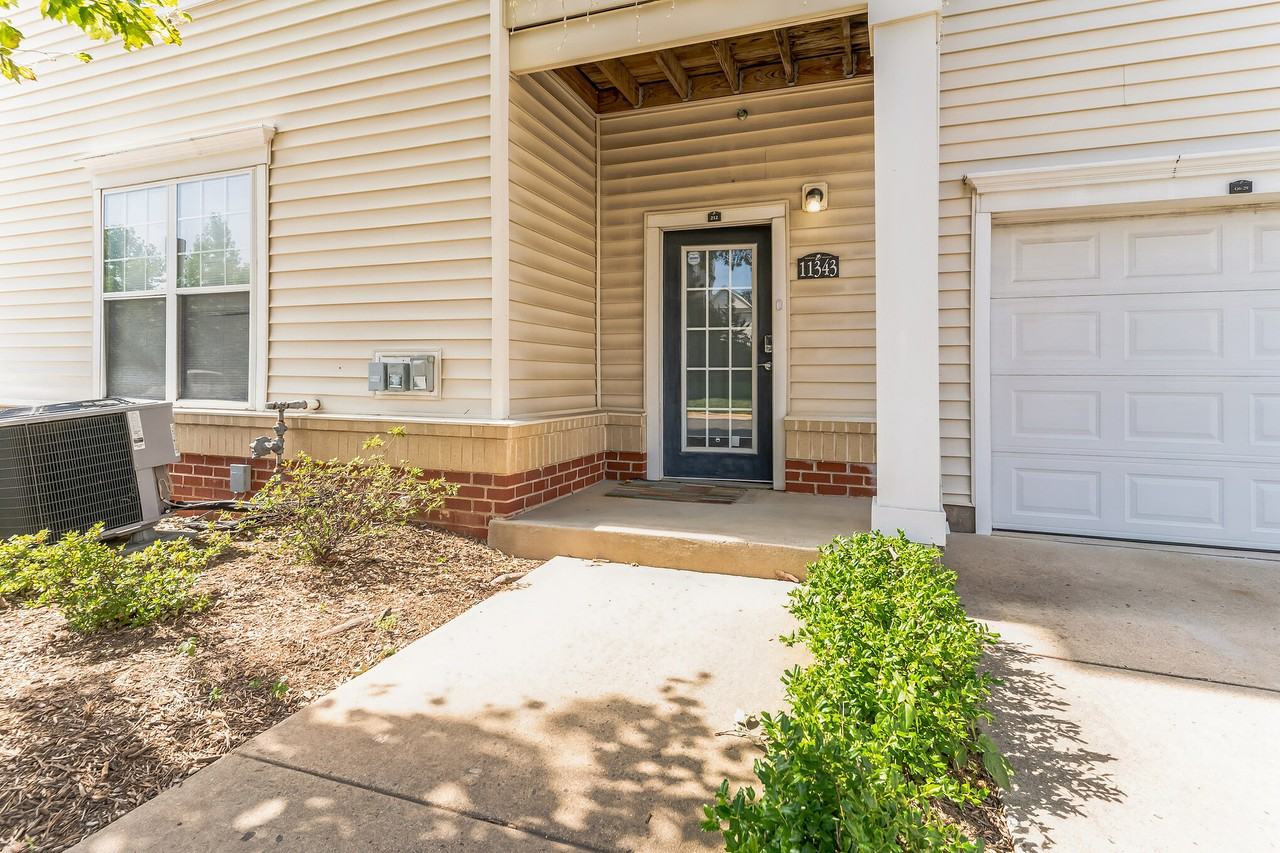 11343 Aristotle Dr #6-212 - Photo 4 of 30