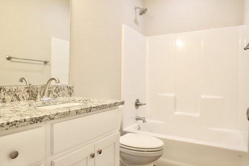 2482 N Trinity St - Photo 6 of 50