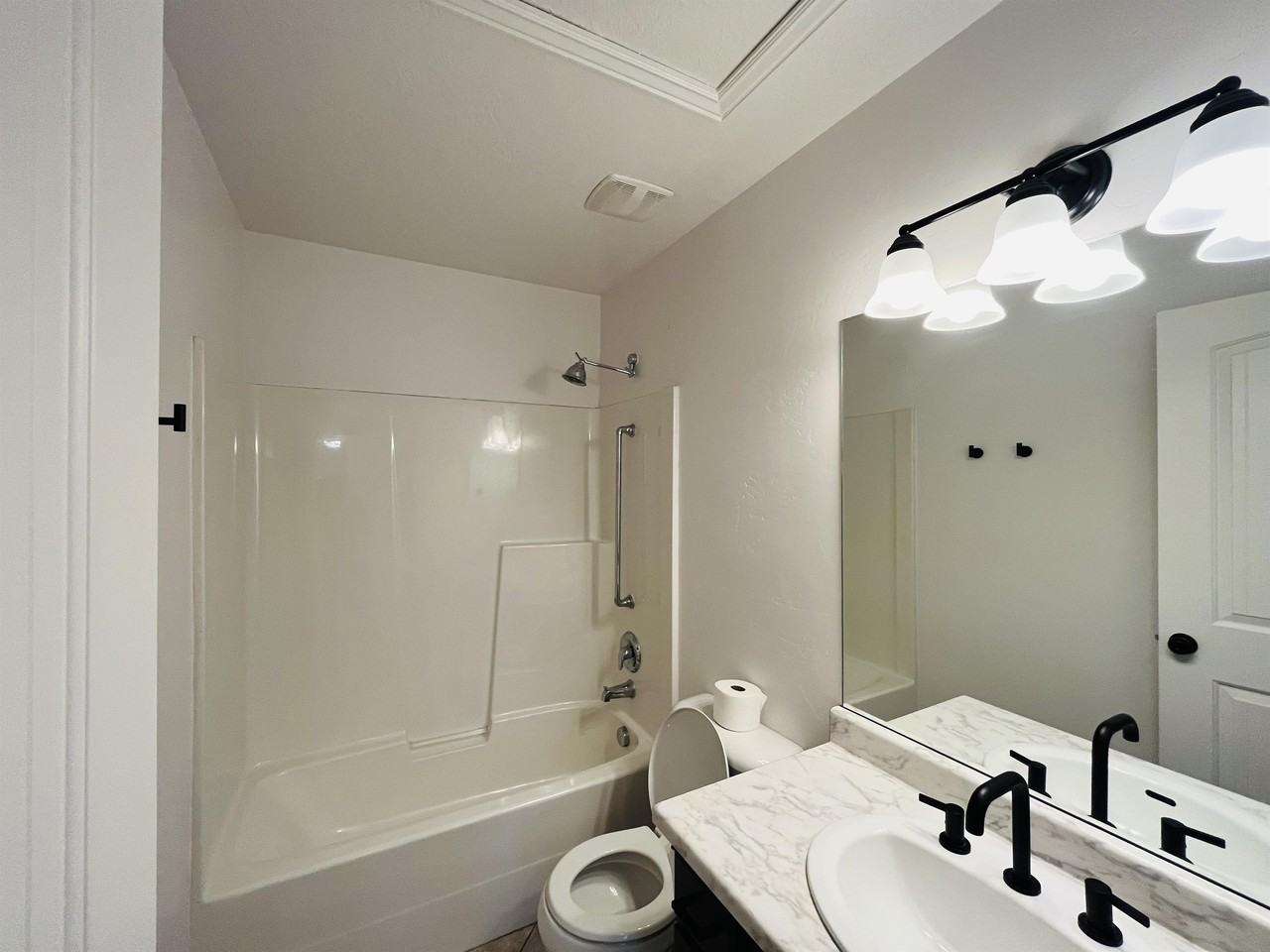 632 E Long Shadow Dr #1 - Photo 6 of 19