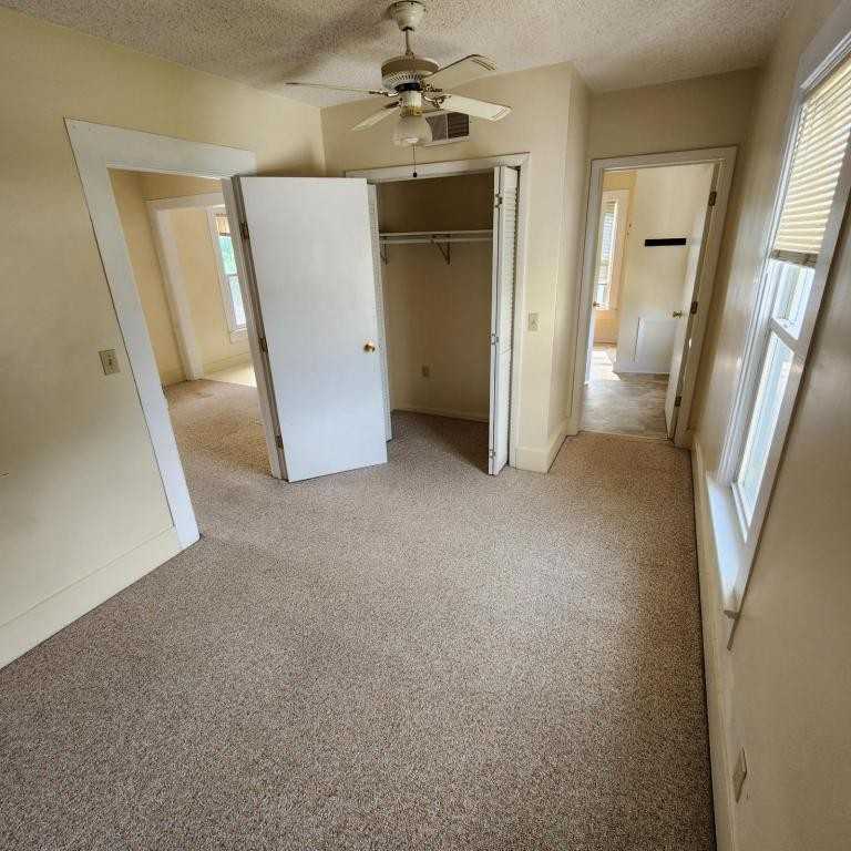 307 S Division Ave #4 - Photo 3 of 6