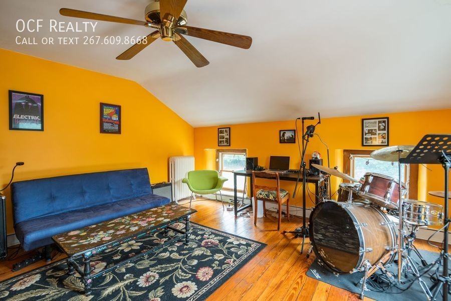 6038 Wissahickon Ave - Photo 2 of 34