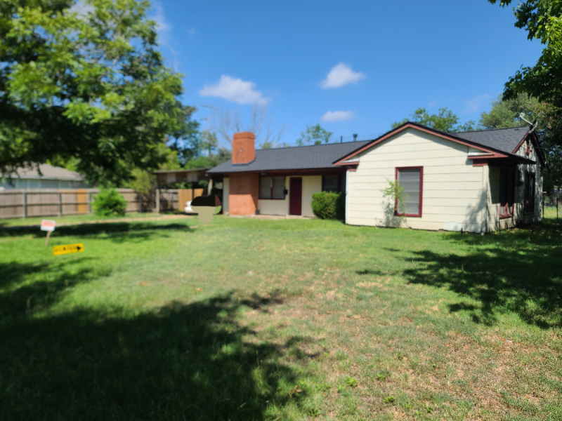 606 Churchill Dr - Photo 2 of 7