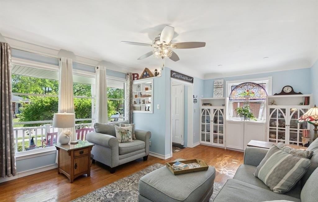 208 S Queen Ridge Dr #NA - Photo 2 of 6