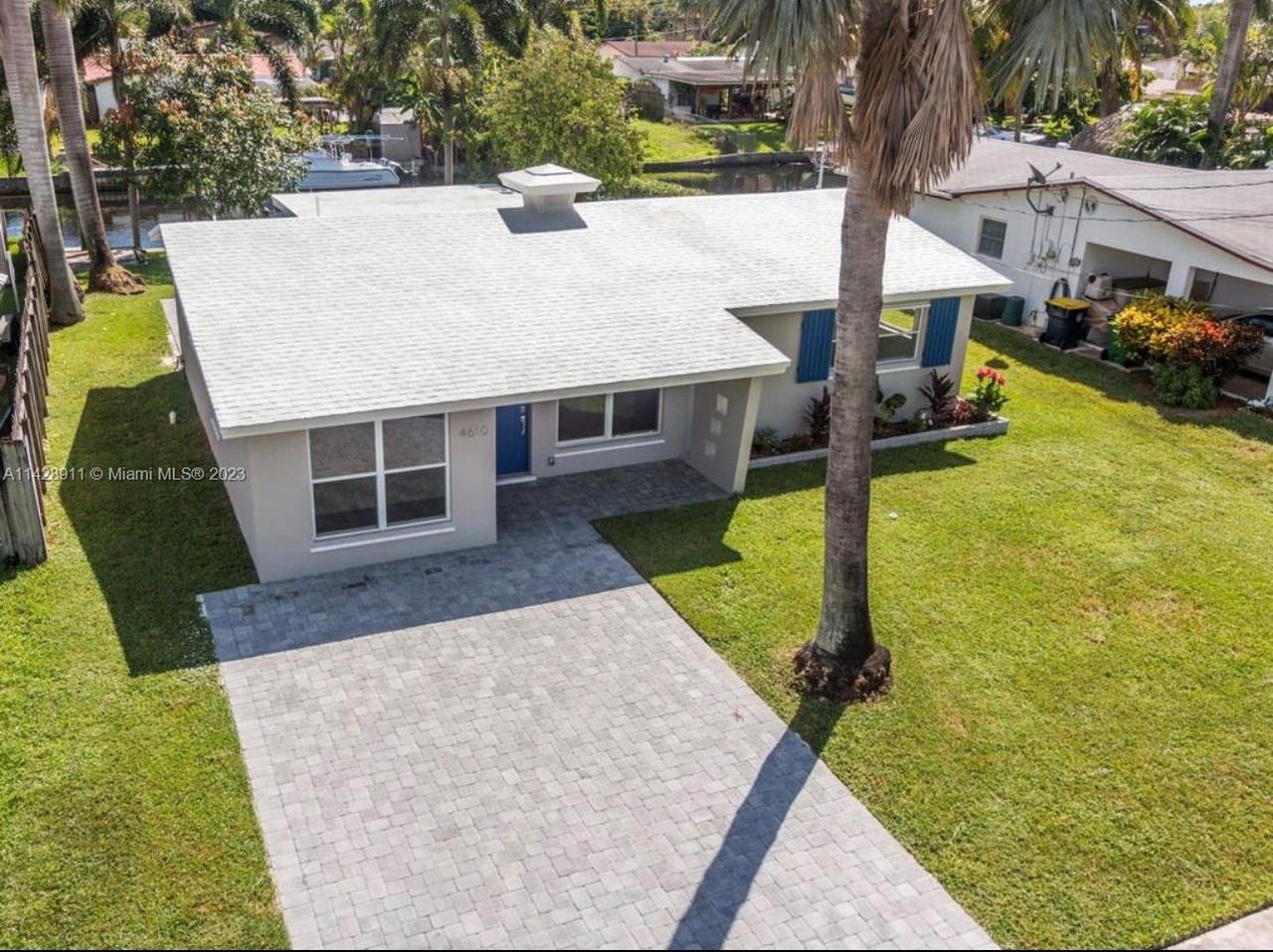 4610 Sw 34th Dr - Photo 2 of 8