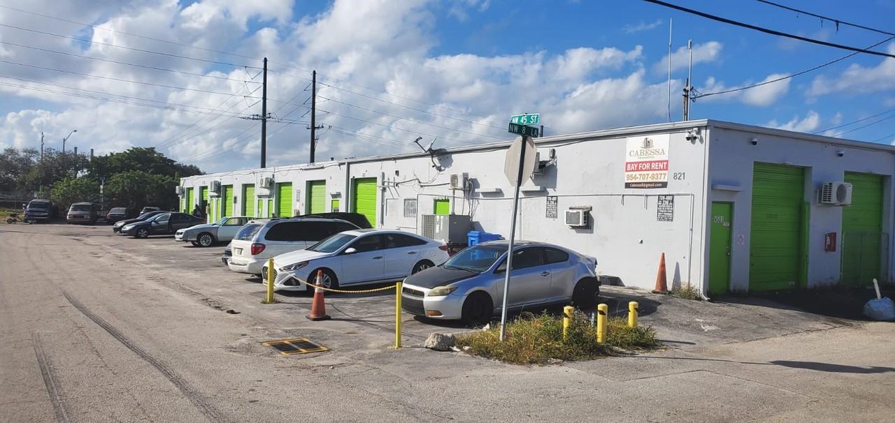 821 NW 45th St - Bay 823 #823 - Photo 2 of 15