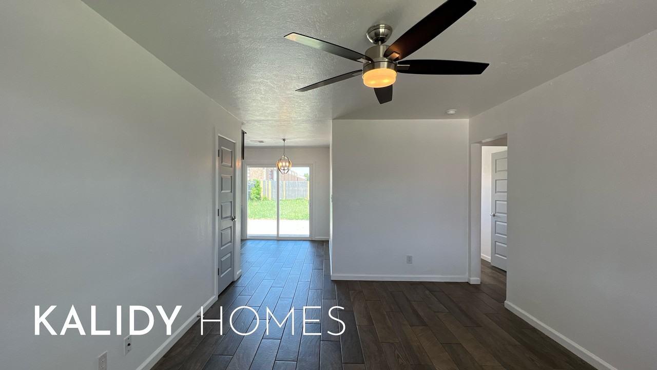 1433 Sw 60th St #1 - Photo 7 of 26