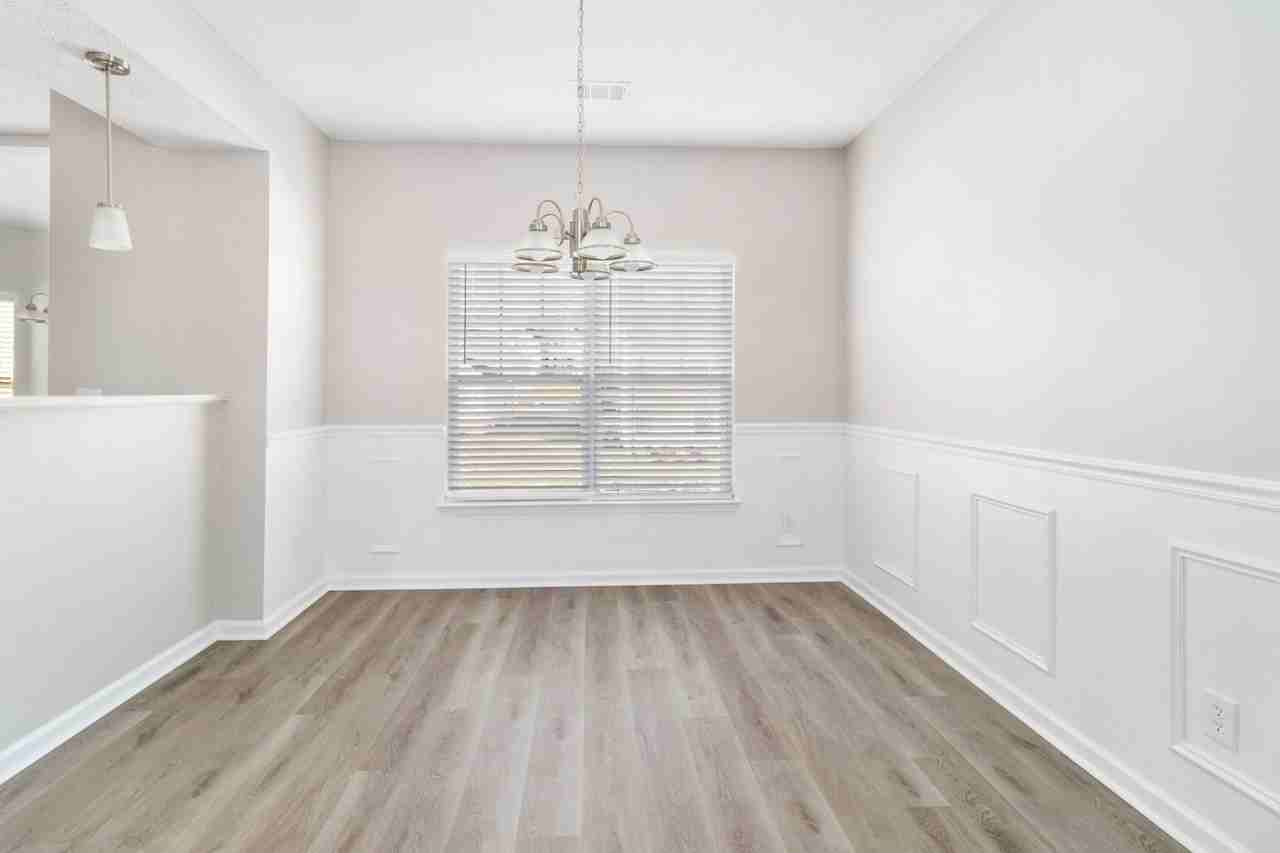 2528 Kanlow Dr - Photo 3 of 8