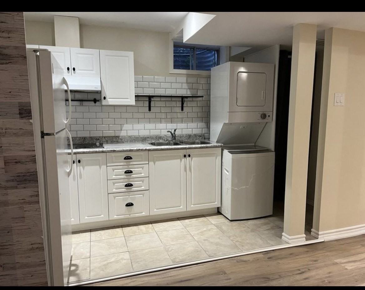 21 Leora Court - Photo 3 of 8