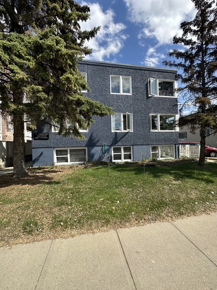 Cozy & Bright 1 Bed 1 Bath Apartment*Heat & Water Included*Pet Friendly! - Photo 2 of 31