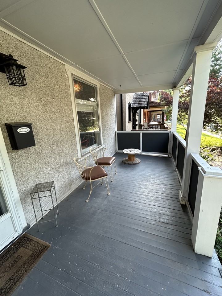 129 Homewood Ave - Photo 3 of 25