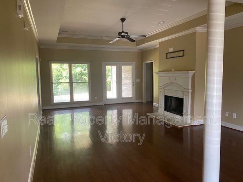 3021 Chelsea Park Rdg - Photo 3 of 12