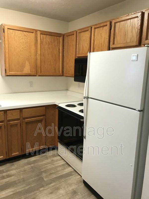 627 Northwest - Photo 4 of 16