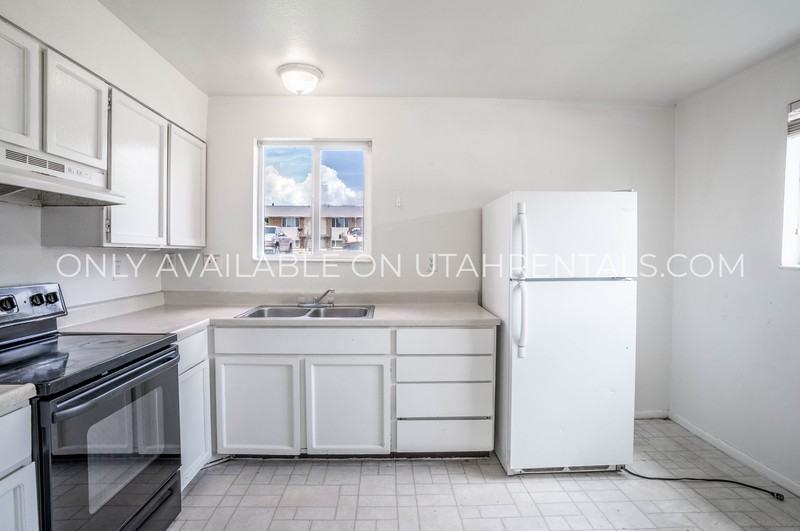 657 Nw #O - Photo 6 of 15