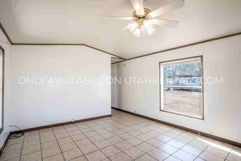 440 W Main St #8 - Photo 6 of 16