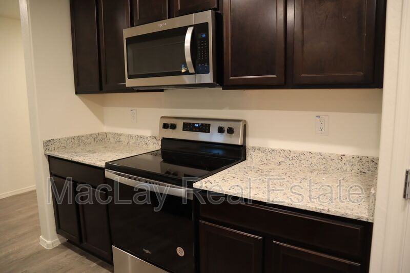 1520 E Kendall Pl - Photo 5 of 15