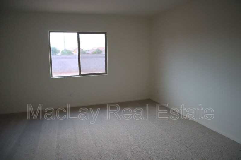 1520 E Kendall Pl - Photo 6 of 15