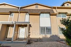 940 Palm Cir - Photo 1 of 1