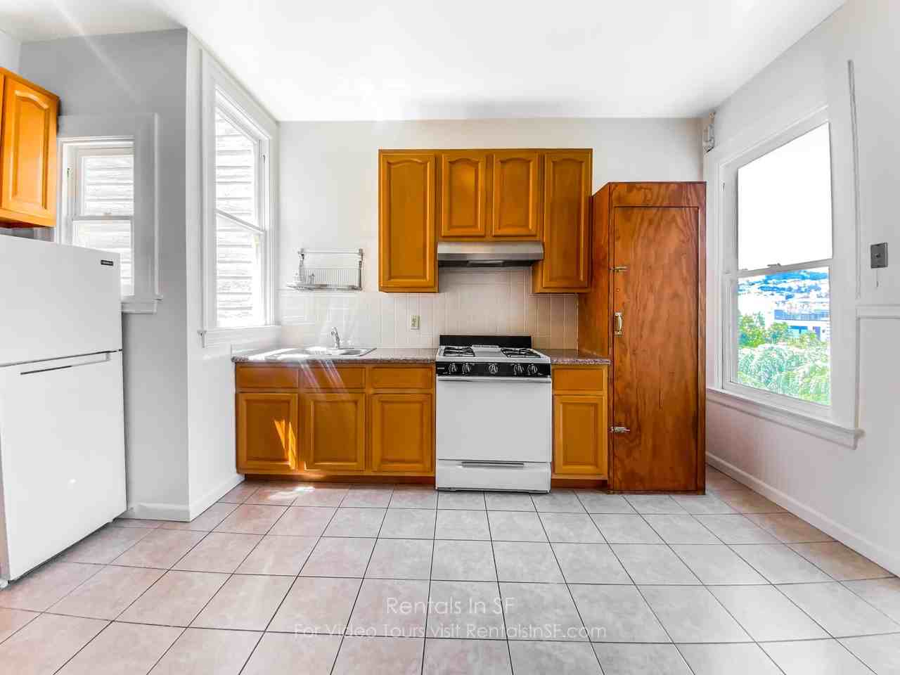 24 Cumberland St #A - Photo 2 of 12