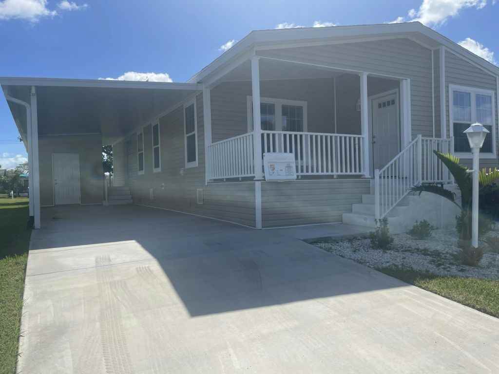 4144 70th Rd N #1072 - Photo 2 of 36