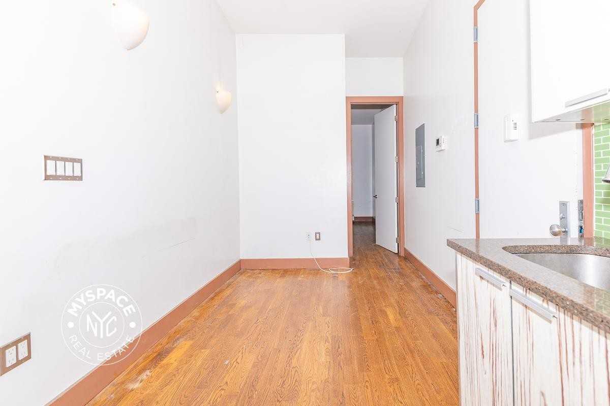 116 Jefferson St #2B - Photo 6 of 13