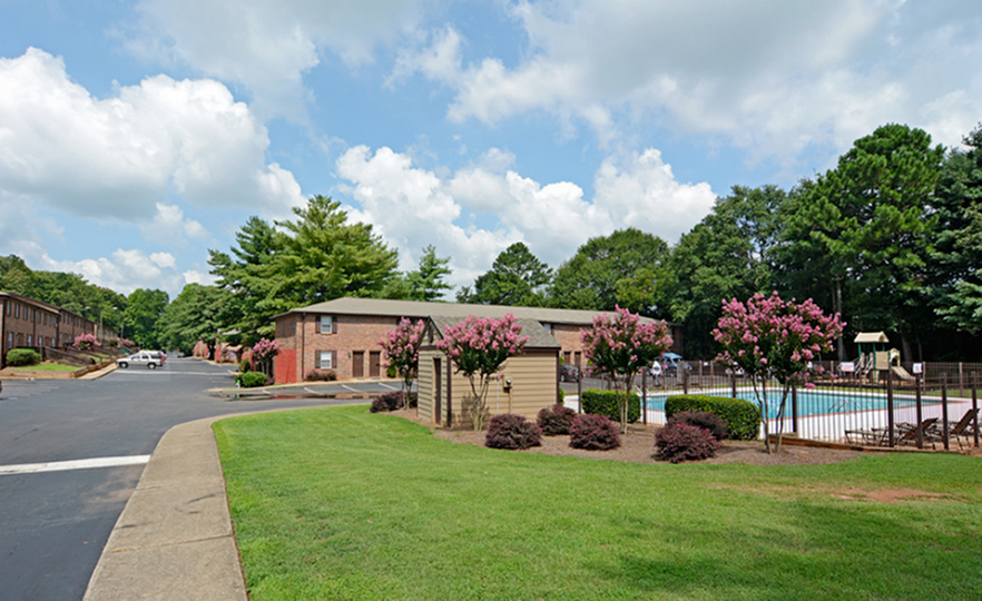 Avondale Townhomes - Photo 5 of 26