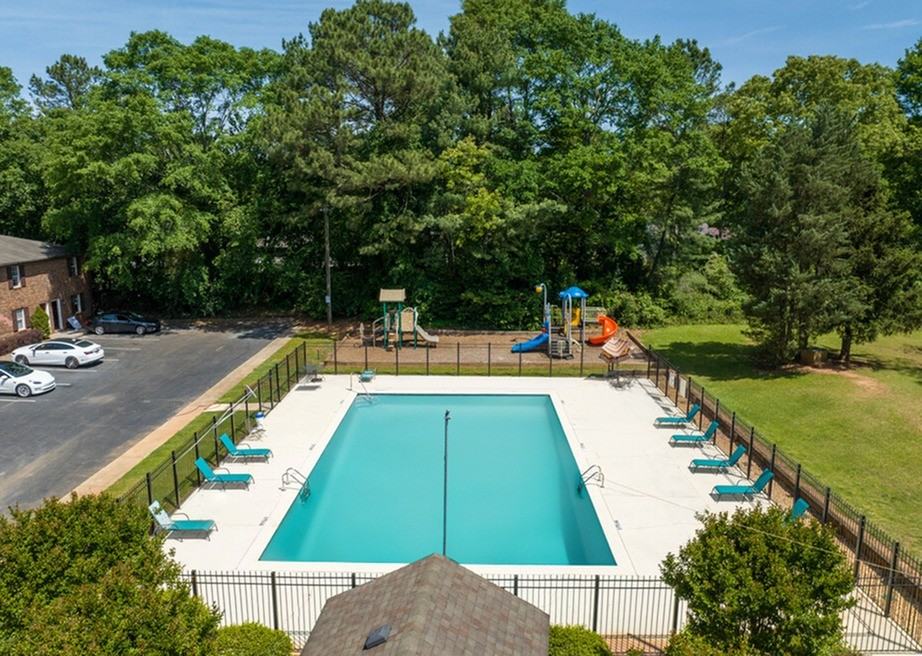 Avondale Townhomes - Photo 6 of 26