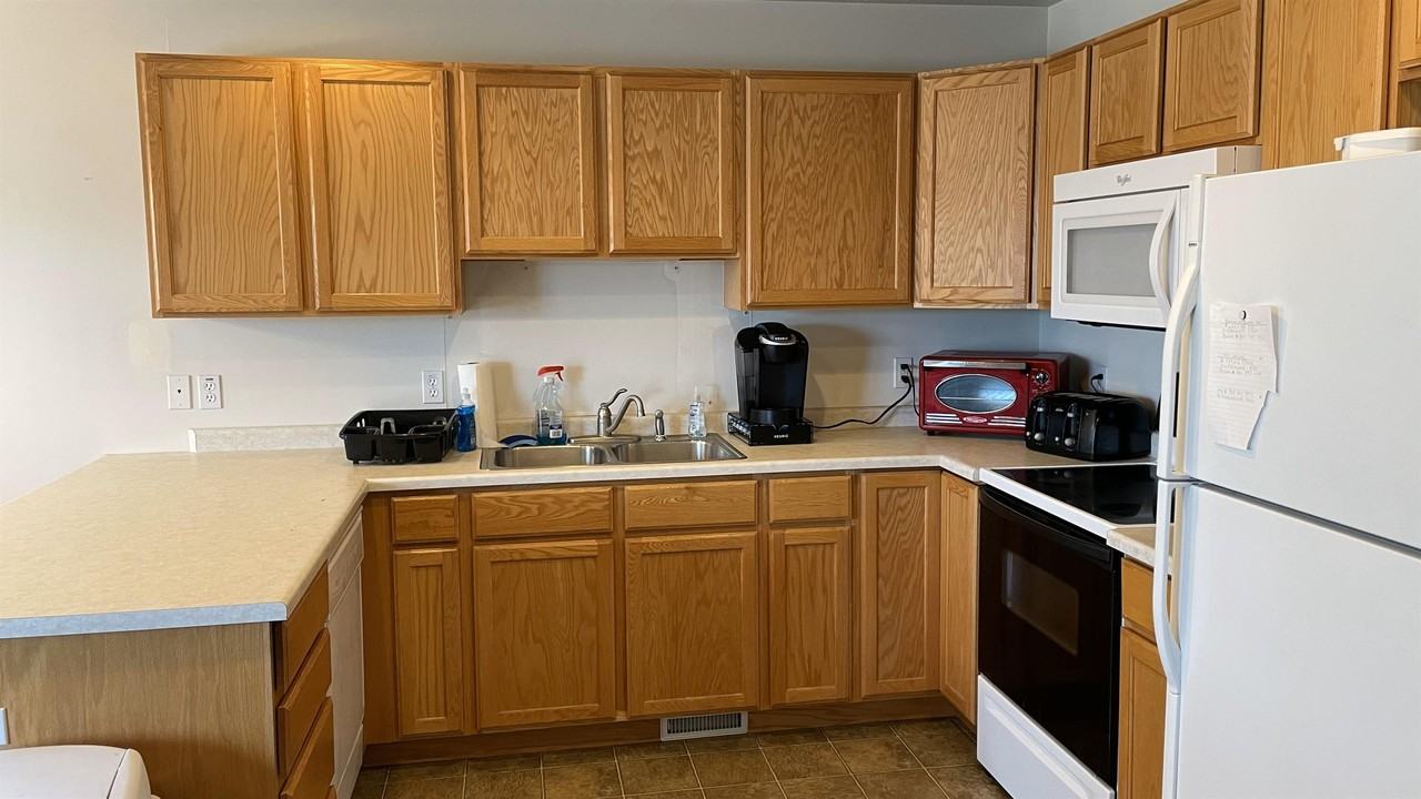 1262 S 1410 E #1 - Photo 7 of 21