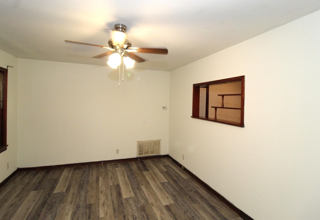 507 Geneva Street #1 - Photo 4 of 20