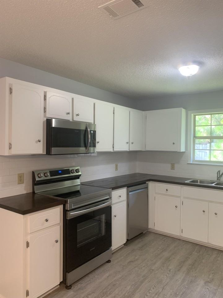 707 Kadi Ln #1 - Photo 2 of 10