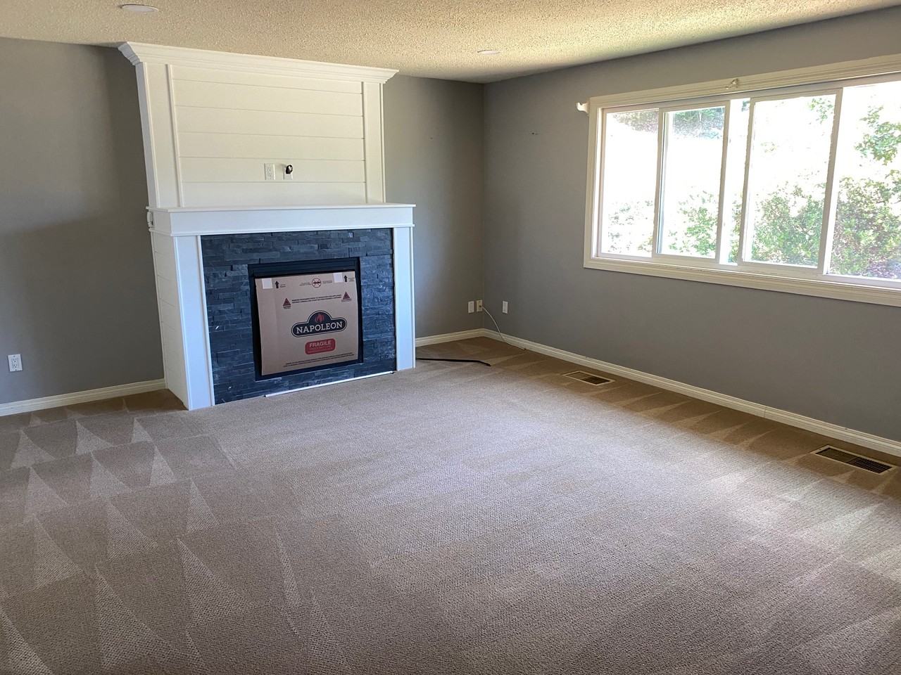 375 Black Diamond Dr #1 - Photo 2 of 16