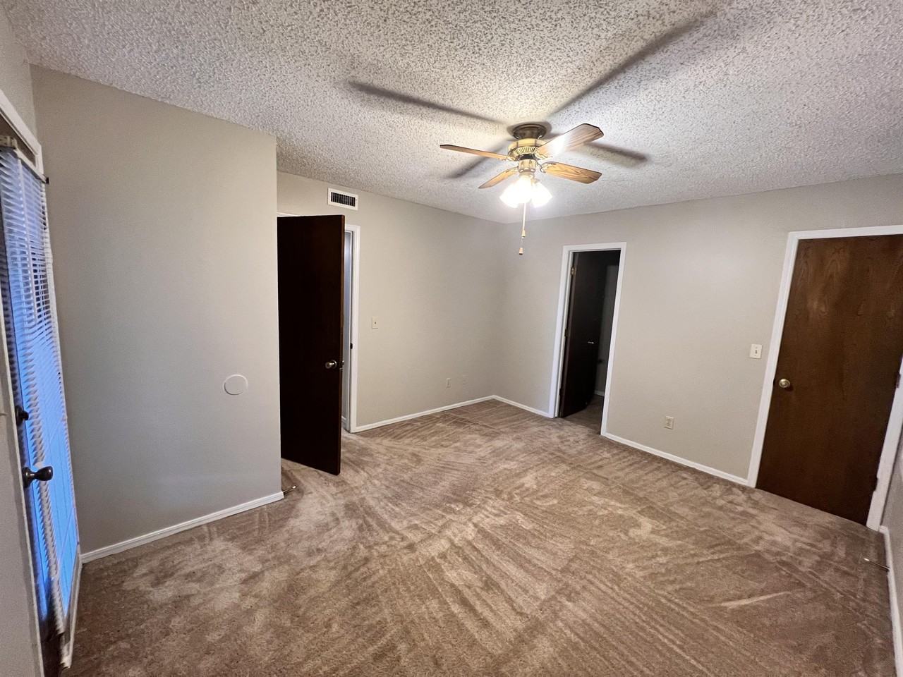 South Albert Pike Avenue #2022 - Photo 4 of 4